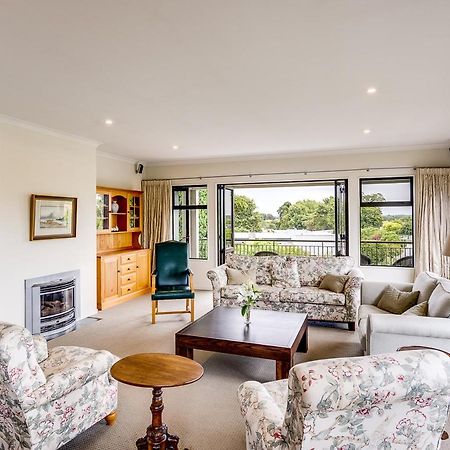 Busby Hill Villa - Havelock North Holiday Home Exteriér fotografie