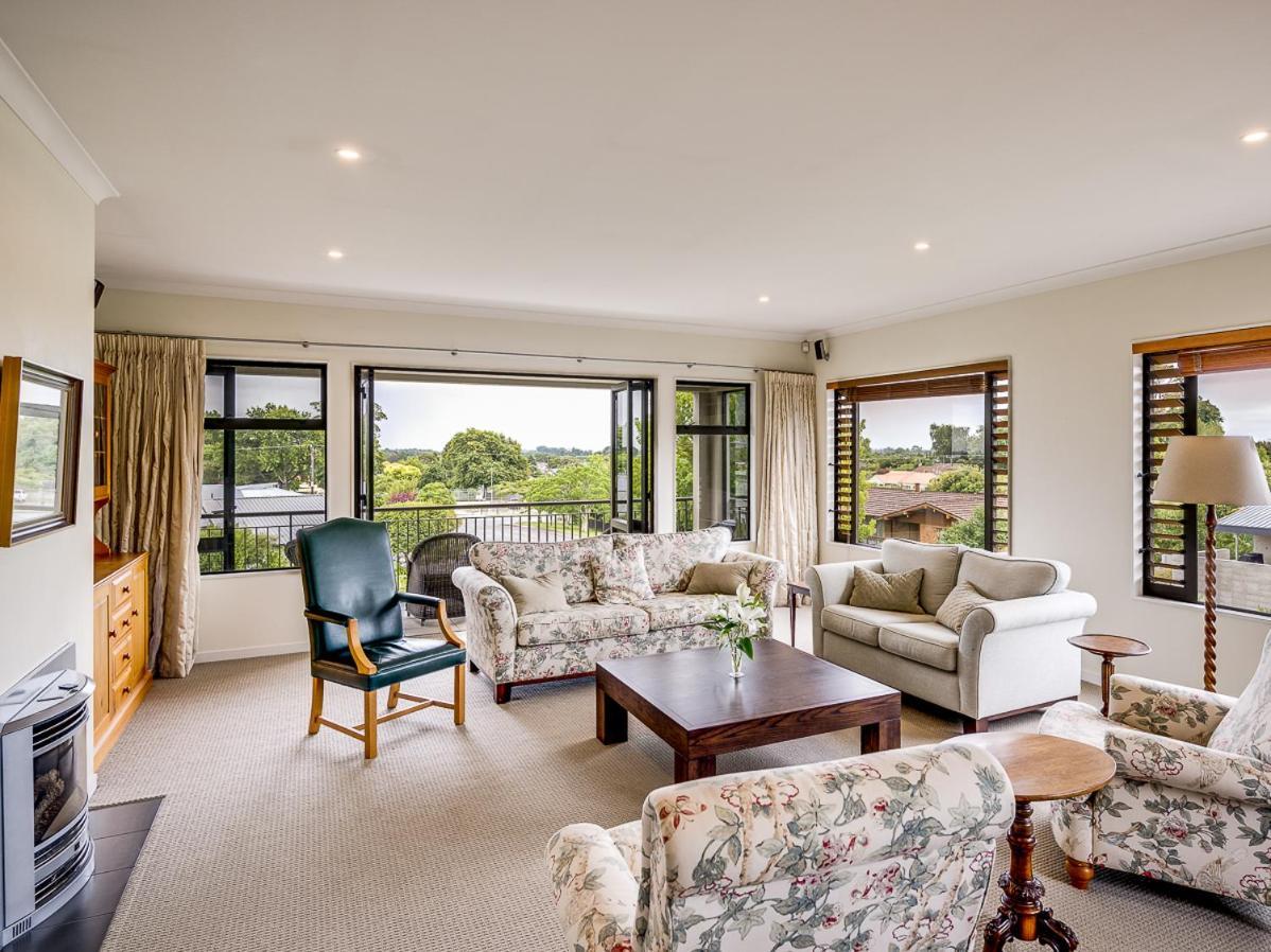 Busby Hill Villa - Havelock North Holiday Home Exteriér fotografie