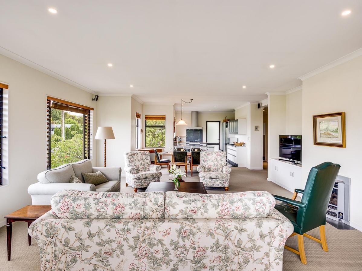 Busby Hill Villa - Havelock North Holiday Home Exteriér fotografie